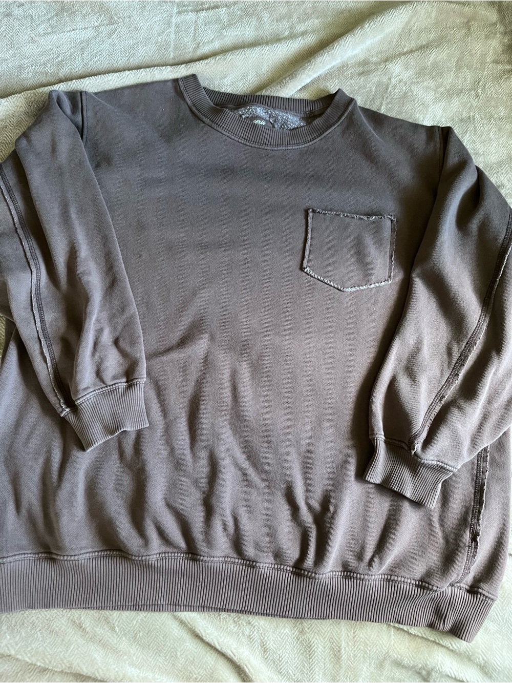 Aerie oversized Crewneck sweatshirt longer length Medium beautiful brown color